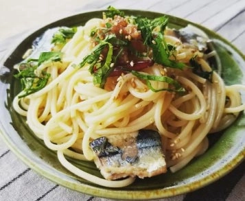 鯖と梅のパスタの画像