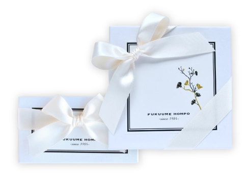 ホワイトのパッケージ画像