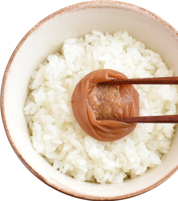 ご飯にほのか梅を乗せた写真